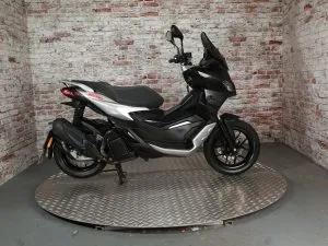 Photograph of Aprilia SR 125 GT scooter purchased in Barnet, London