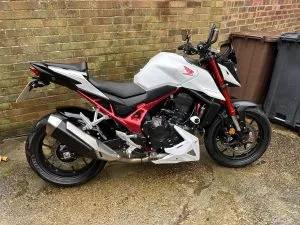 Photograph of honda cb750 hornet motorcycle purchased in Lymington, Hampshire