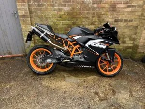 Photograph of ktm rc 125 motorcycle purchased in Godalming, Surrey