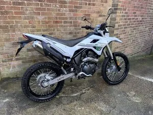 Photograph of sinnis apache 125 motorcycle purchased in Locks Heath, Hampshire