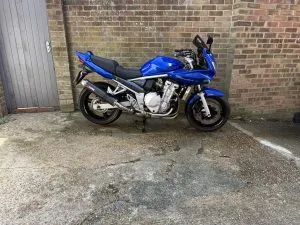 Photograph of suzuki bandit 650 motorcycle purchased in Ringwood, Hampshire